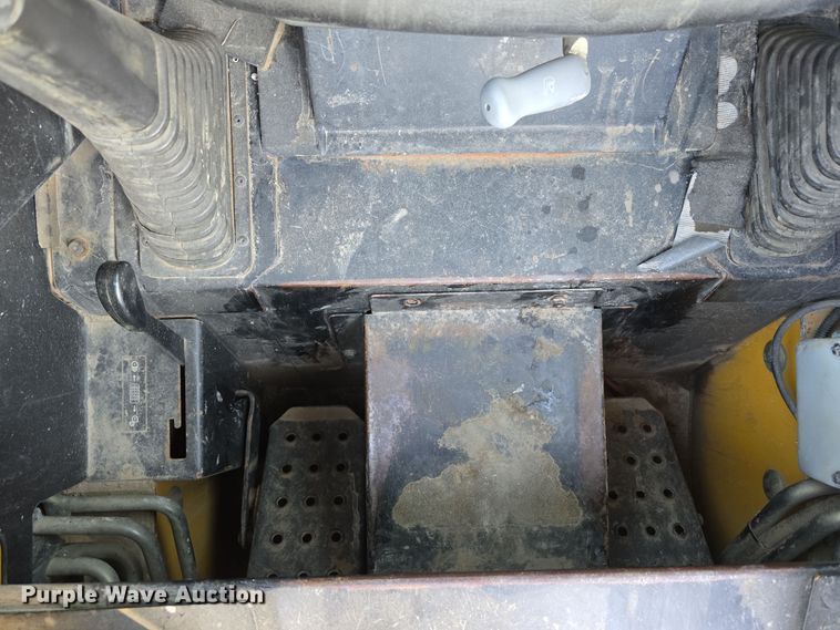 image for item DW3890 2006 John Deere CT322 tracked skid steer loader