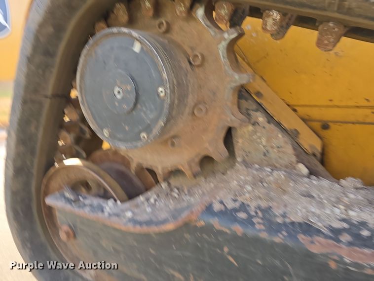 image for item DW3890 2006 John Deere CT322 tracked skid steer loader