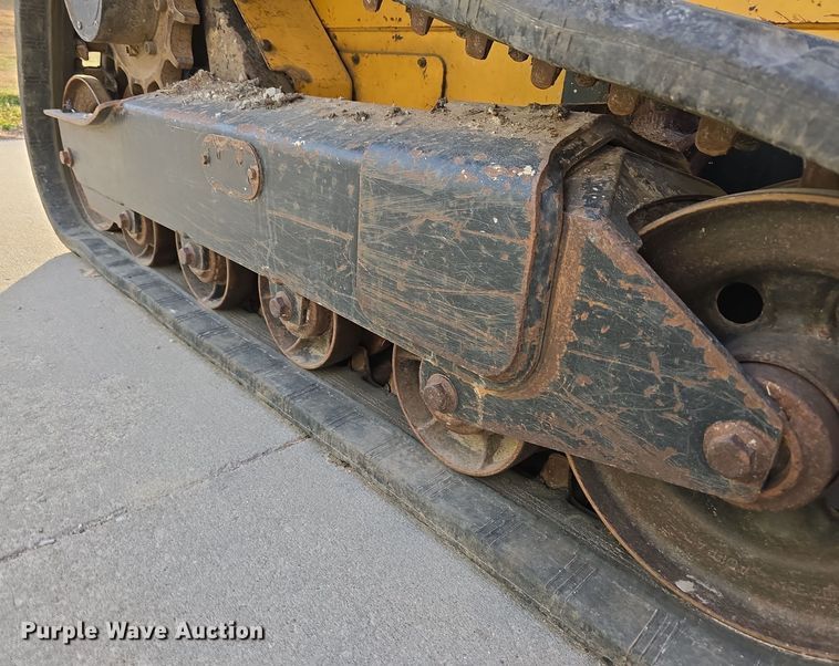 image for item DW3890 2006 John Deere CT322 tracked skid steer loader