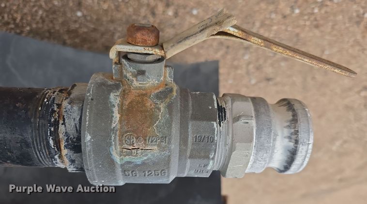 image for item DW3900 1988 Freightliner FLC112 water truck