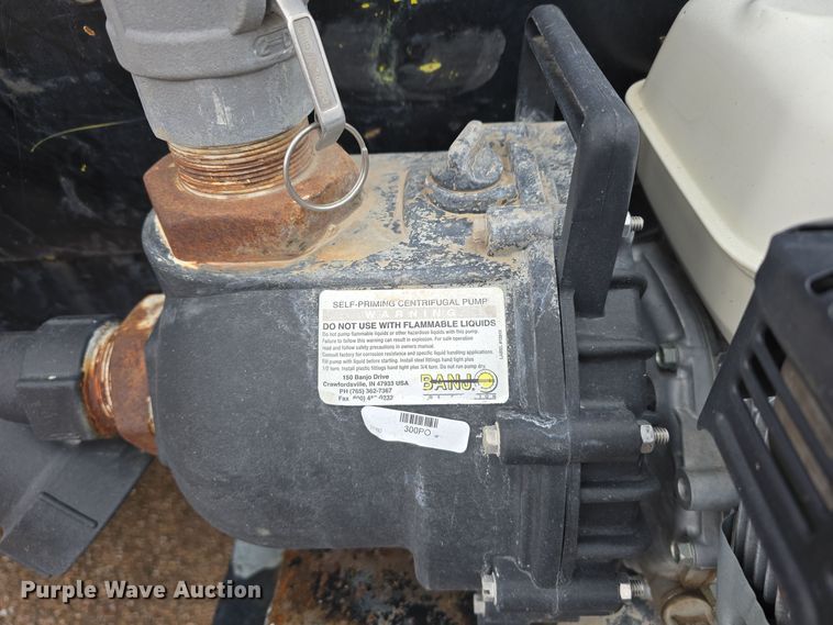 image for item DW3900 1988 Freightliner FLC112 water truck