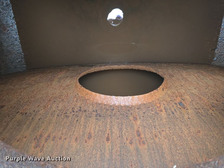 image for item DW3900 1988 Freightliner FLC112 water truck