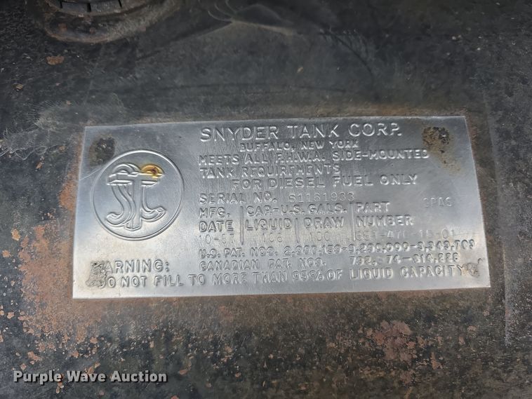 image for item DW3900 1988 Freightliner FLC112 water truck