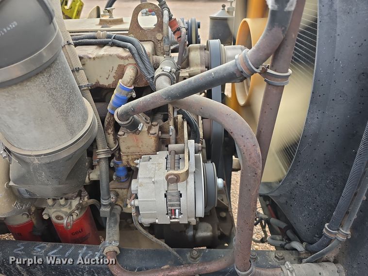 image for item DW3900 1988 Freightliner FLC112 water truck