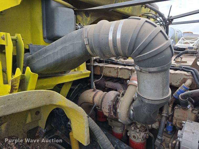 image for item DW3900 1988 Freightliner FLC112 water truck