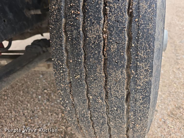 image for item DW3900 1988 Freightliner FLC112 water truck