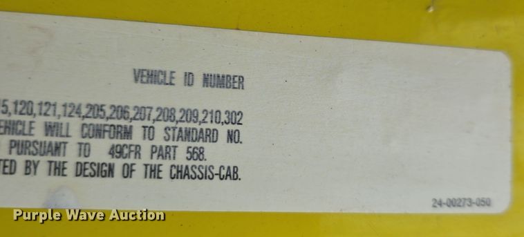 image for item DW3900 1988 Freightliner FLC112 water truck