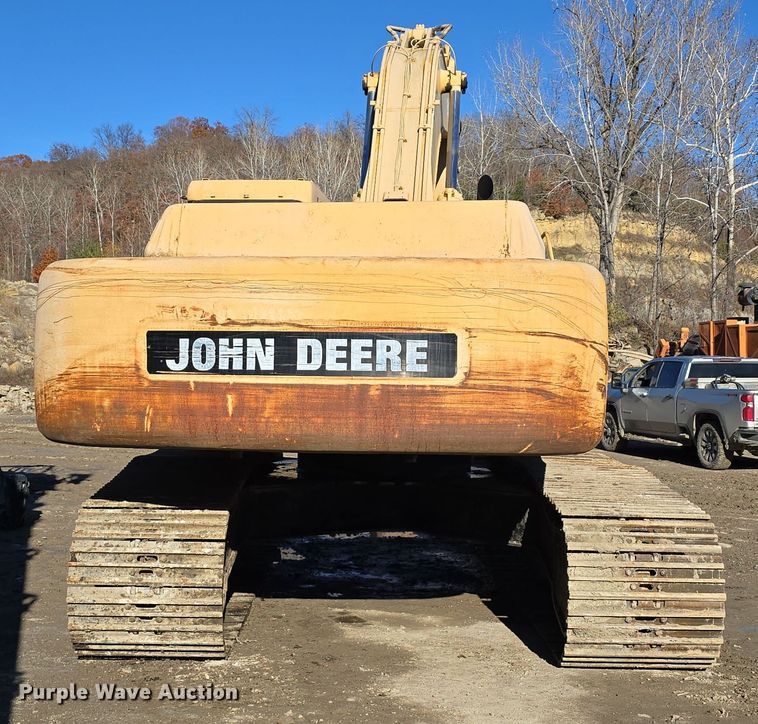 image for item DW3951 2006 John Deere 892E LC excavator