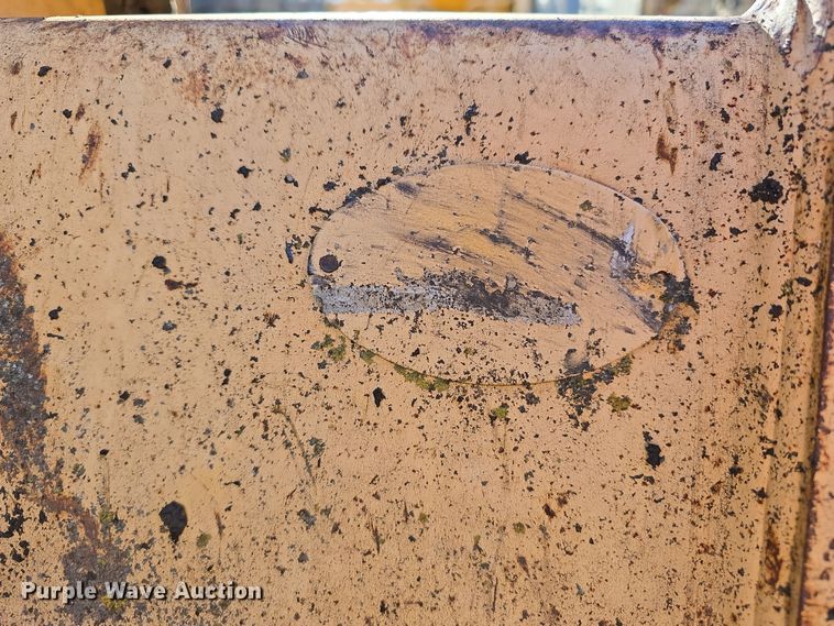 image for item DW3951 2006 John Deere 892E LC excavator