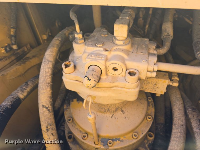 image for item DW3951 2006 John Deere 892E LC excavator