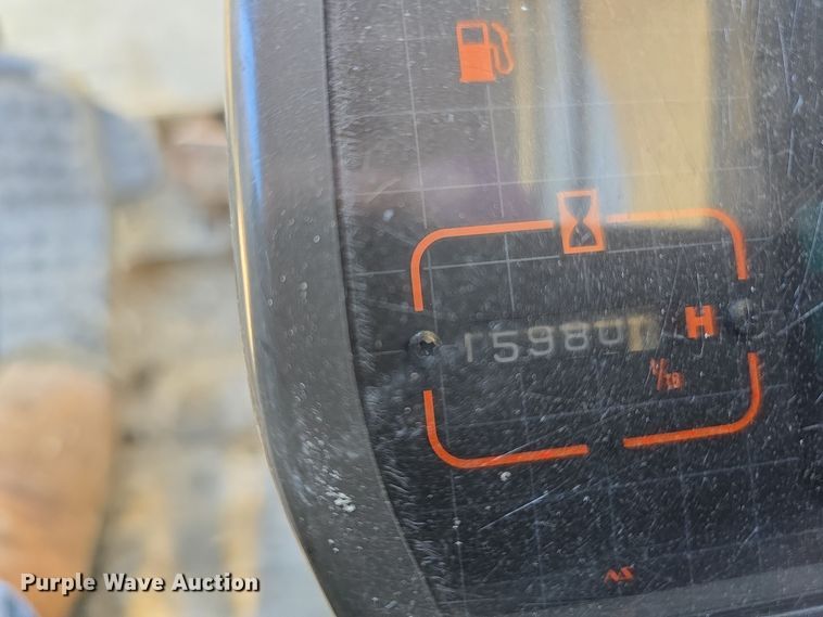 image for item DW3951 2006 John Deere 892E LC excavator