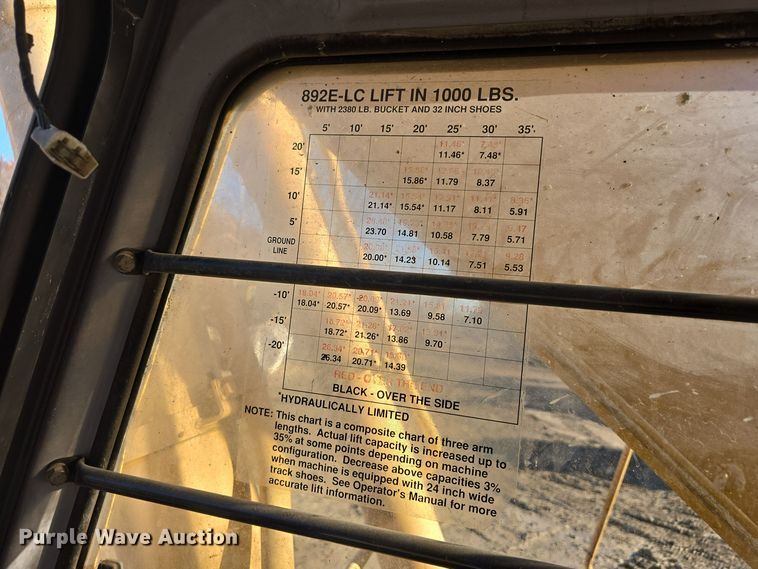 image for item DW3951 2006 John Deere 892E LC excavator