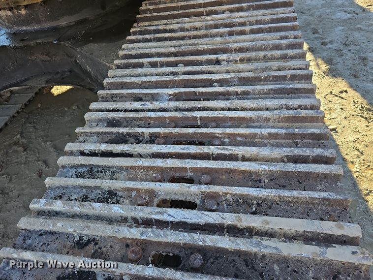 image for item DW3951 2006 John Deere 892E LC excavator