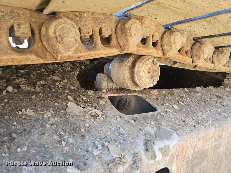 image for item DW3951 2006 John Deere 892E LC excavator