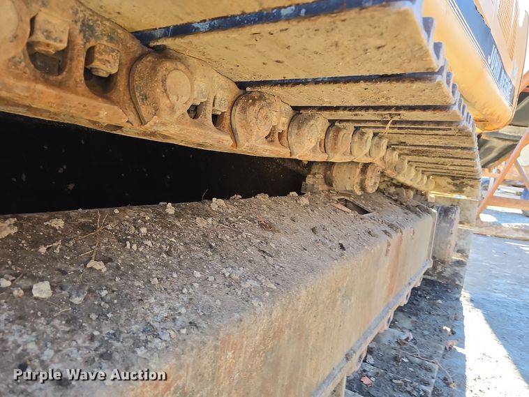 image for item DW3951 2006 John Deere 892E LC excavator