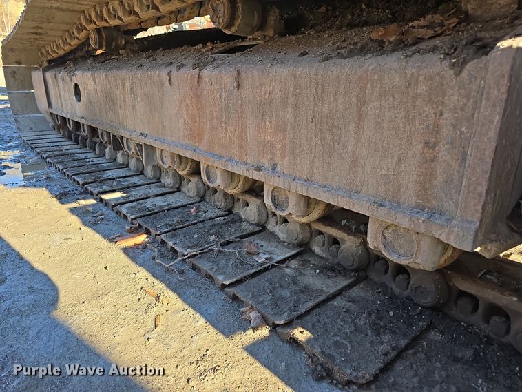 image for item DW3951 2006 John Deere 892E LC excavator