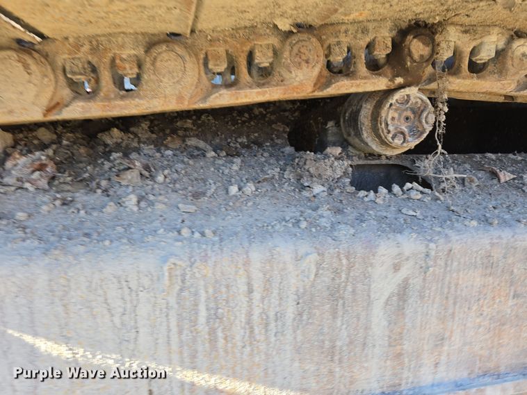 image for item DW3951 2006 John Deere 892E LC excavator