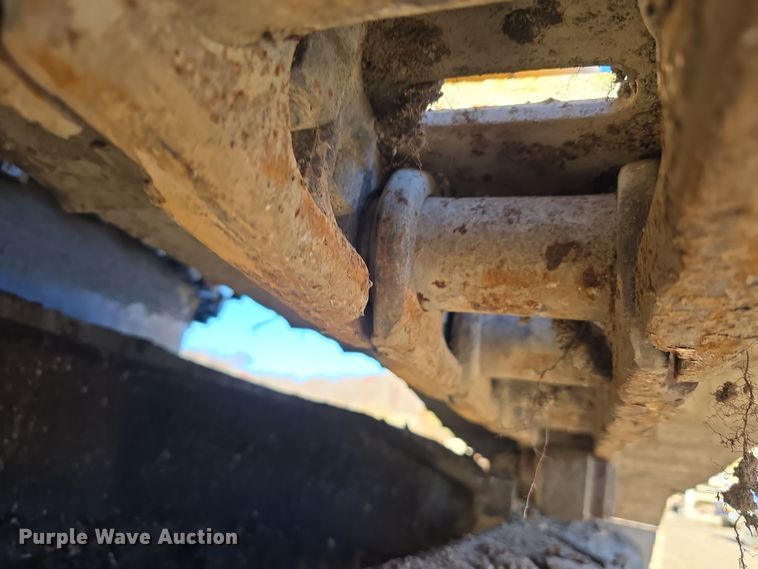 image for item DW3951 2006 John Deere 892E LC excavator