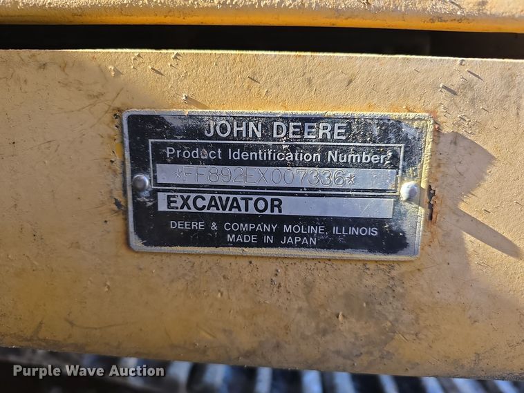 image for item DW3951 2006 John Deere 892E LC excavator