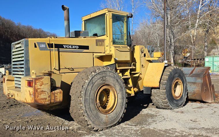 image for item DW3953 1993 Volvo L180 wheel loader