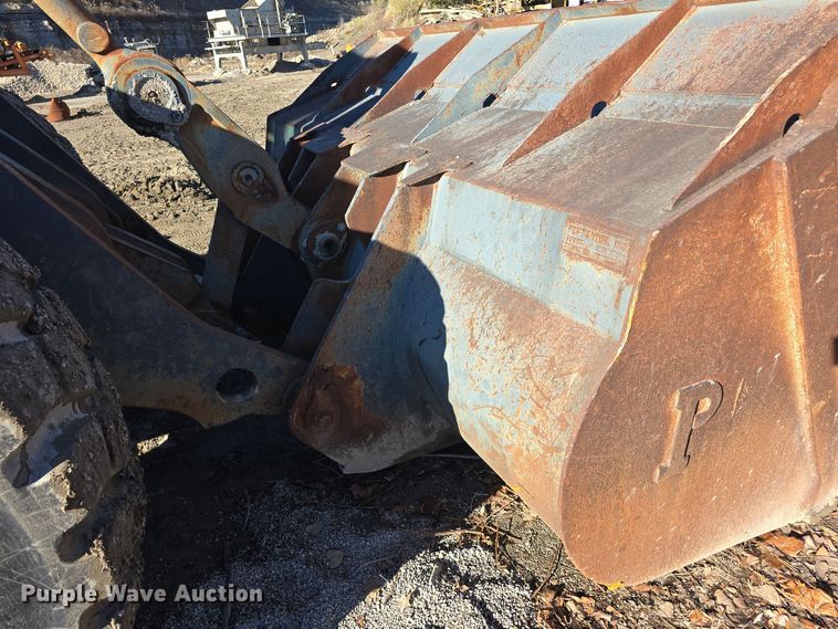 image for item DW3953 1993 Volvo L180 wheel loader