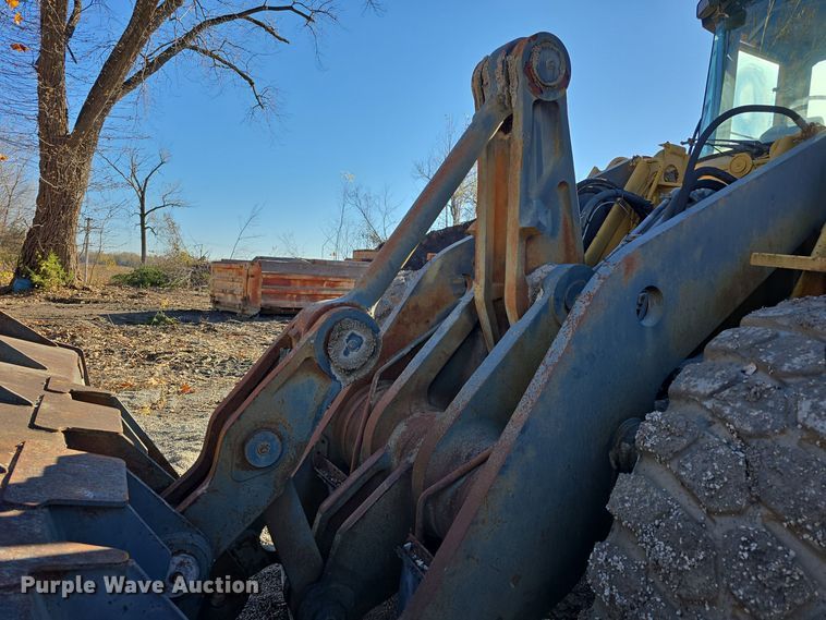 image for item DW3953 1993 Volvo L180 wheel loader