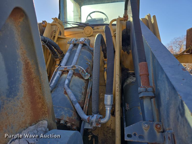 image for item DW3953 1993 Volvo L180 wheel loader