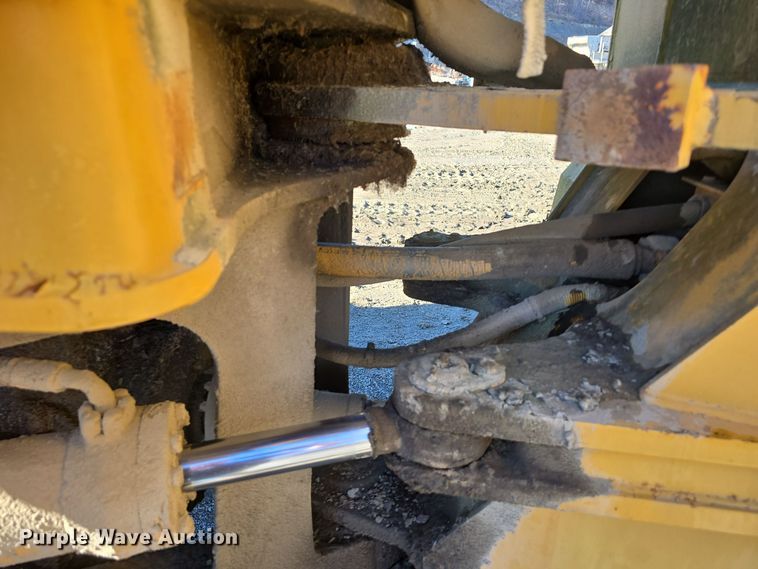 image for item DW3953 1993 Volvo L180 wheel loader