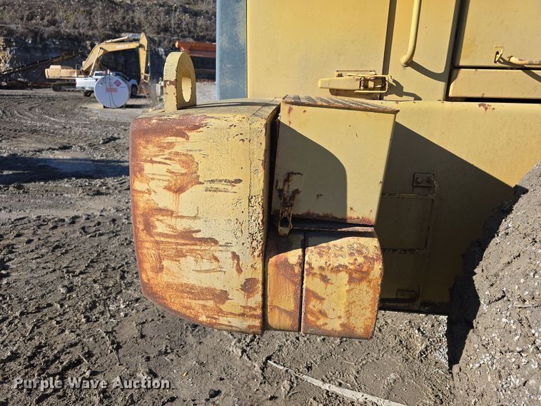 image for item DW3953 1993 Volvo L180 wheel loader