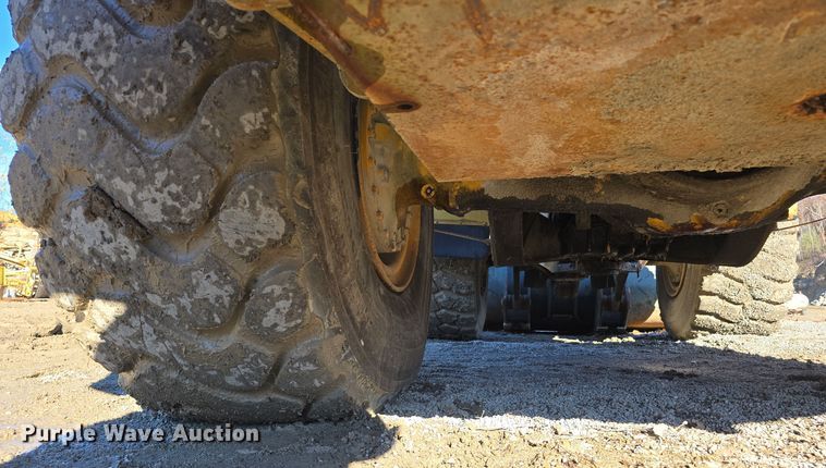 image for item DW3953 1993 Volvo L180 wheel loader