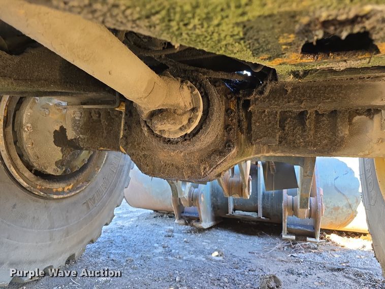 image for item DW3953 1993 Volvo L180 wheel loader