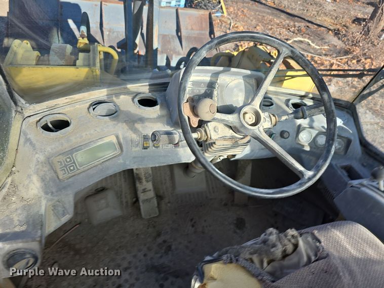 image for item DW3953 1993 Volvo L180 wheel loader