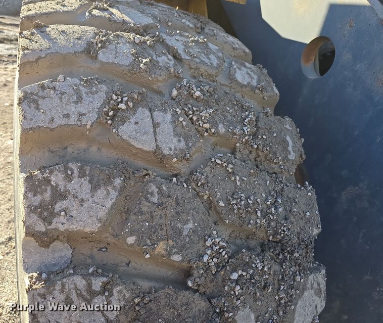 image for item DW3953 1993 Volvo L180 wheel loader