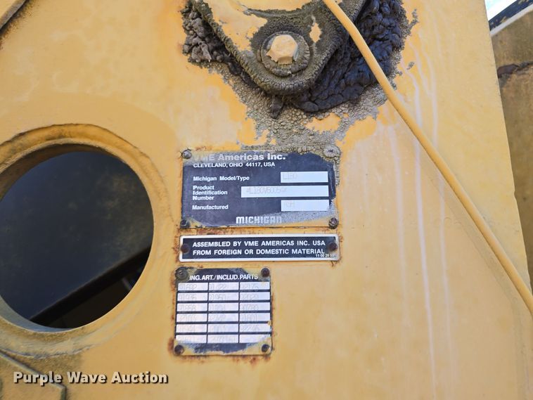 image for item DW3953 1993 Volvo L180 wheel loader