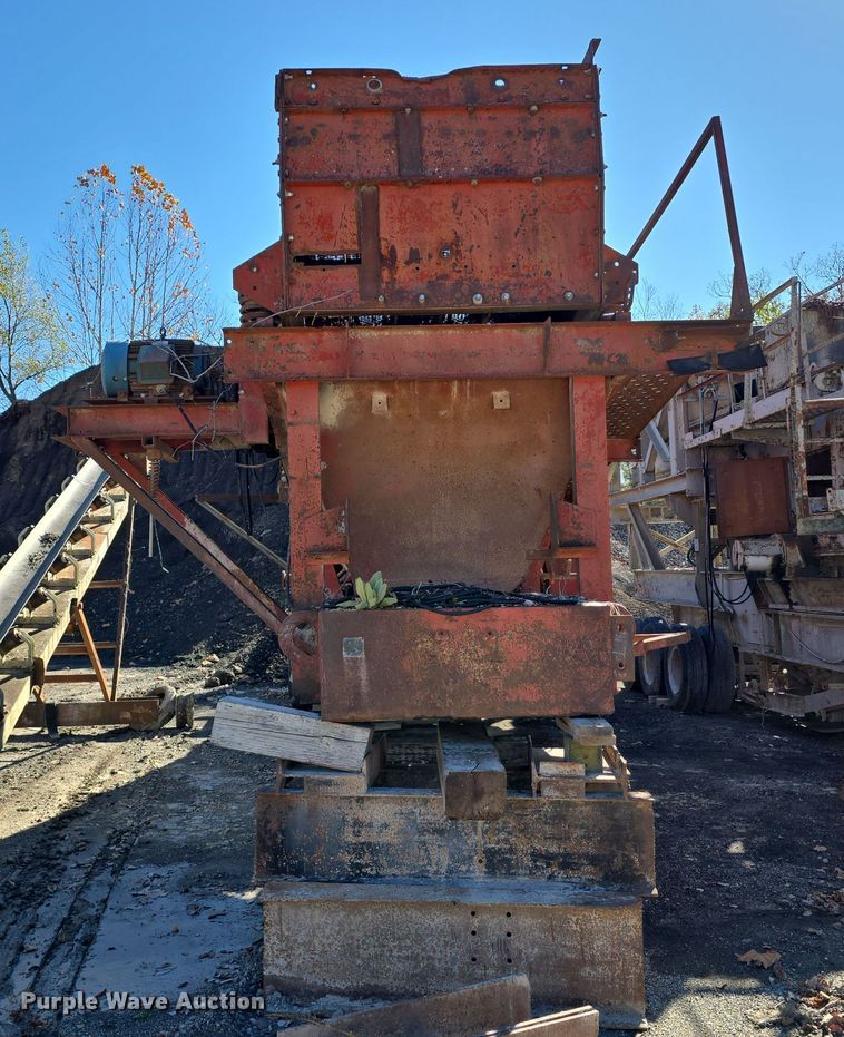 image for item DW3957 Pioneer Engineering 5239 roll crusher