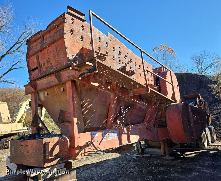 image for item DW3957 Pioneer Engineering 5239 roll crusher