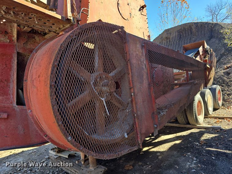 image for item DW3957 Pioneer Engineering 5239 roll crusher