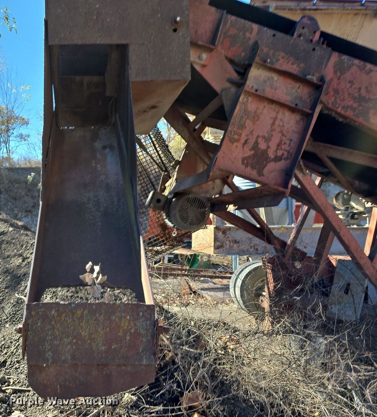 image for item DW3957 Pioneer Engineering 5239 roll crusher