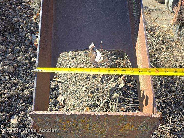 image for item DW3957 Pioneer Engineering 5239 roll crusher