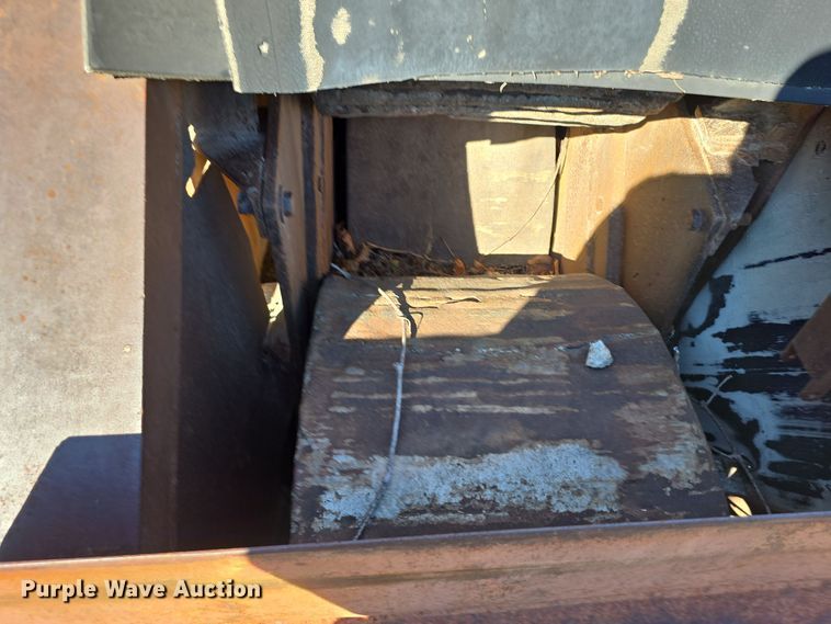 image for item DW3957 Pioneer Engineering 5239 roll crusher