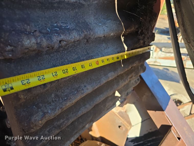 image for item DW3957 Pioneer Engineering 5239 roll crusher