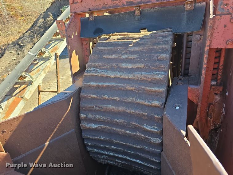image for item DW3957 Pioneer Engineering 5239 roll crusher