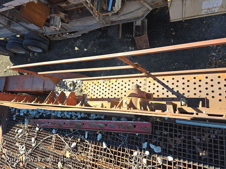 image for item DW3957 Pioneer Engineering 5239 roll crusher