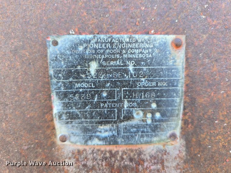 image for item DW3957 Pioneer Engineering 5239 roll crusher