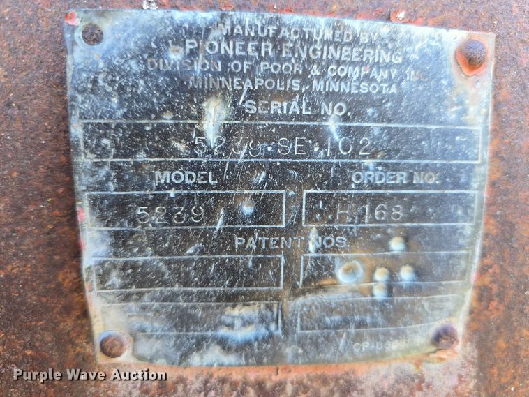 image for item DW3957 Pioneer Engineering 5239 roll crusher