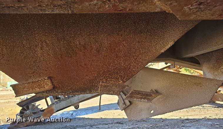 image for item DW3957 Pioneer Engineering 5239 roll crusher