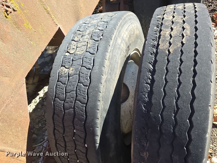 image for item DW3957 Pioneer Engineering 5239 roll crusher