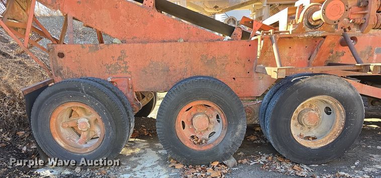 image for item DW3957 Pioneer Engineering 5239 roll crusher