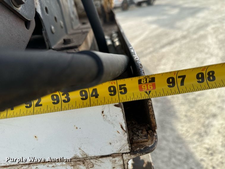 image for item DX3730 2007 International 7300 digger derrick truck