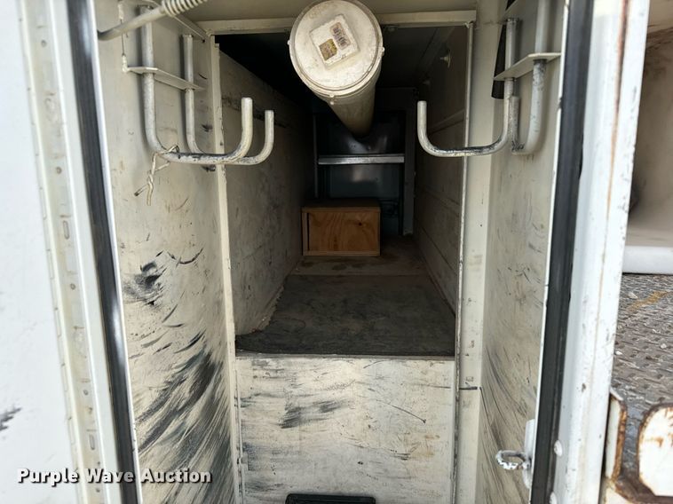 image for item DX3730 2007 International 7300 digger derrick truck